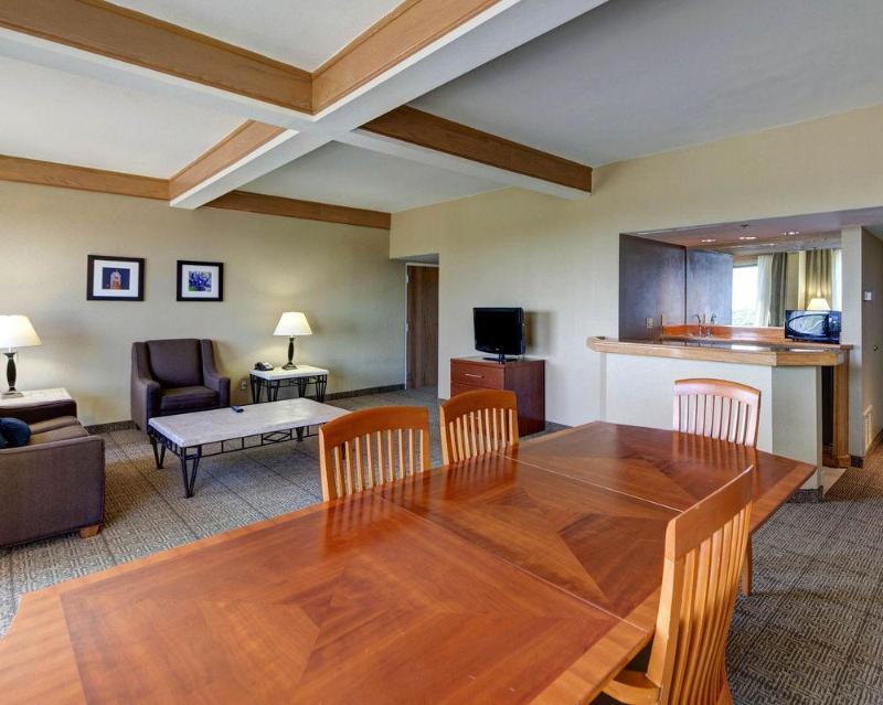 Holiday Inn Express & Suites Plano East - Richardson By Ihg Dış mekan fotoğraf